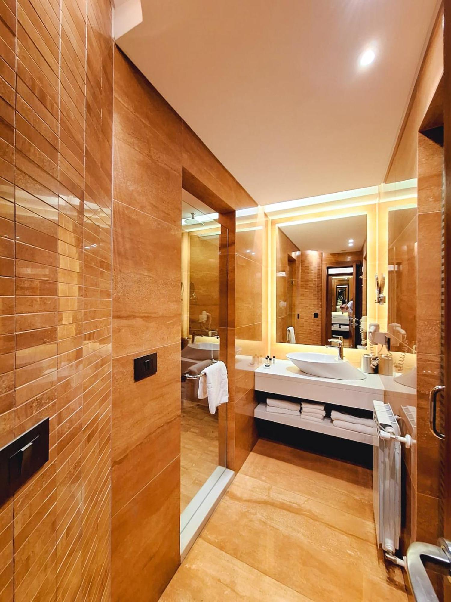 Hotel Monte Cassino Jounieh Esterno foto