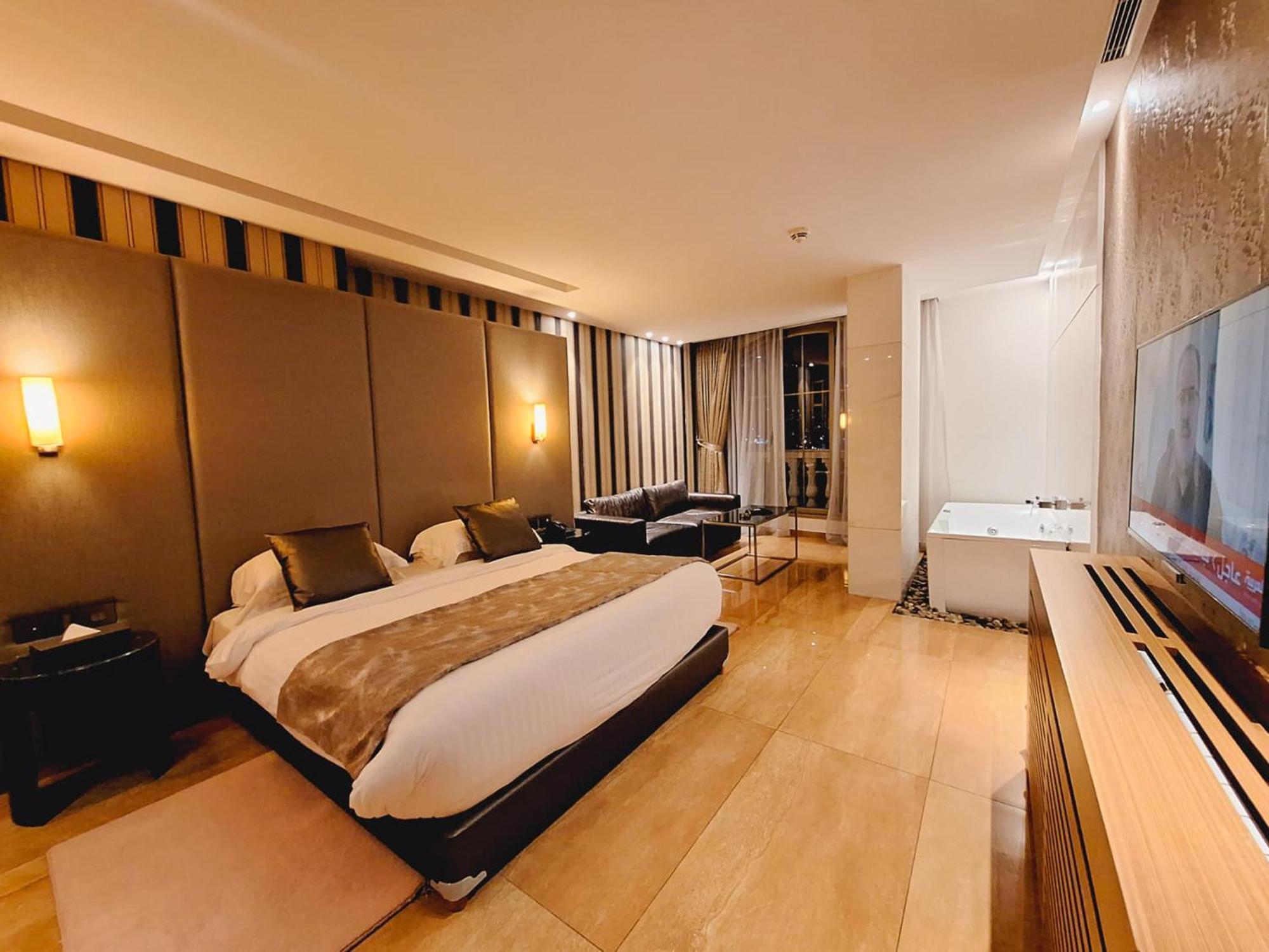Hotel Monte Cassino Jounieh Esterno foto