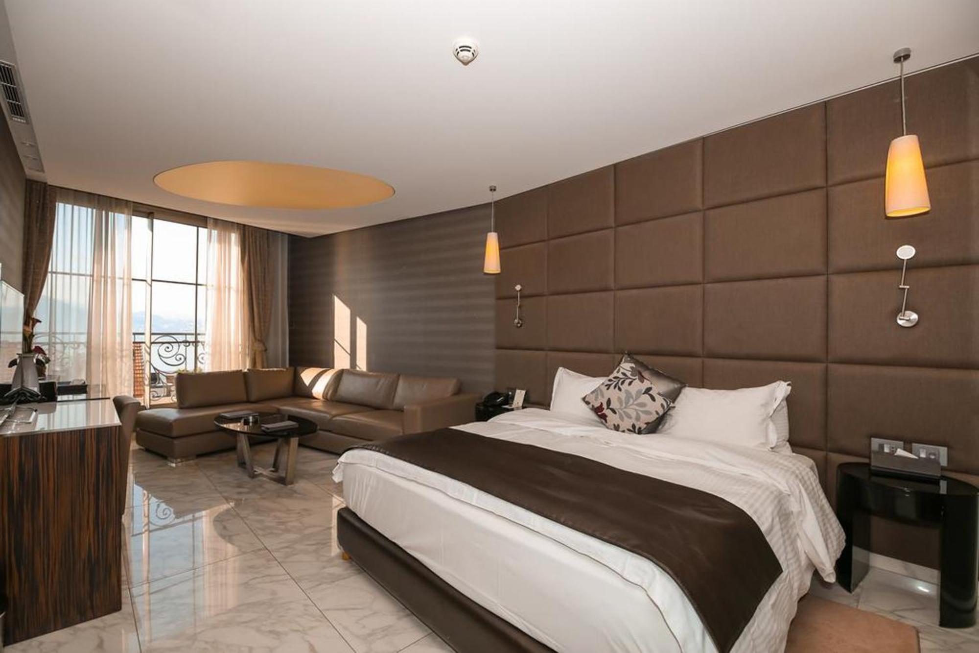 Hotel Monte Cassino Jounieh Esterno foto